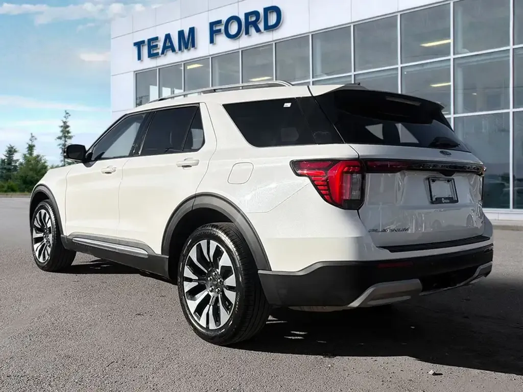 Ford Explorer 2026 photo 4