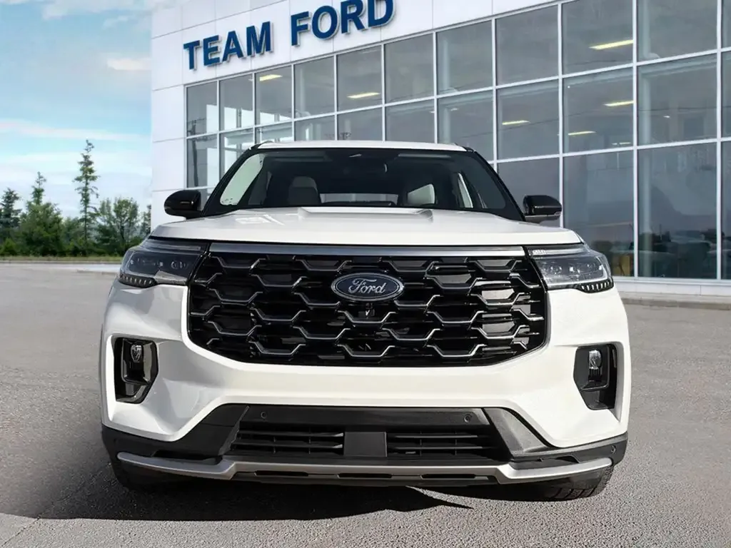 Ford Explorer 2026 photo 2