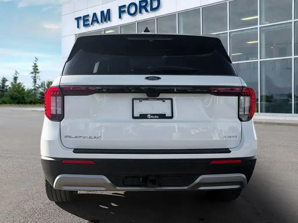 Ford Explorer 2026 photo 5