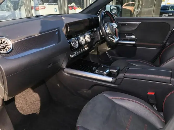 Mercedes-Benz Gla 2023 photo 5