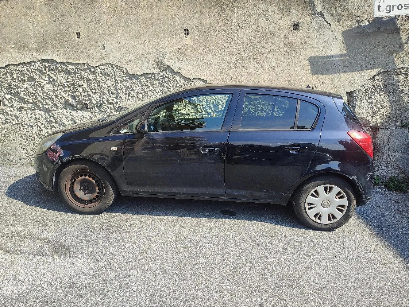 Opel Corsa 2010 photo 3