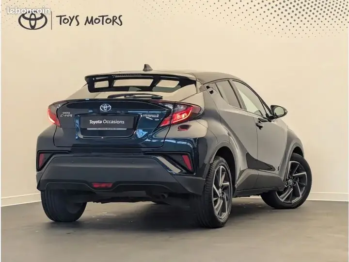 Toyota C-Hr 2023 photo 3