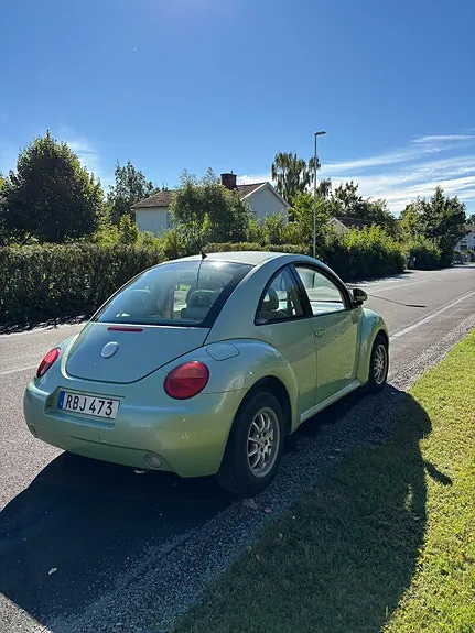 Volkswagen New Beetle 1999 photo 4