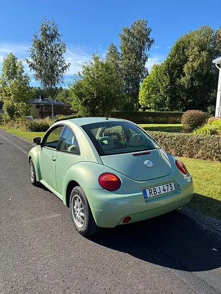 Volkswagen New Beetle 1999 photo 3