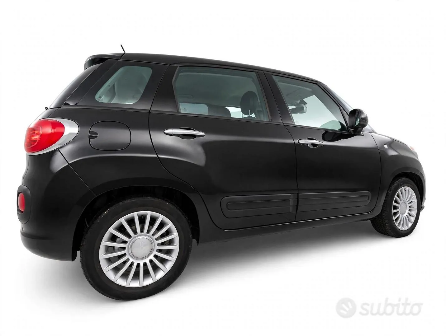 Fiat 500L 2015 photo 2