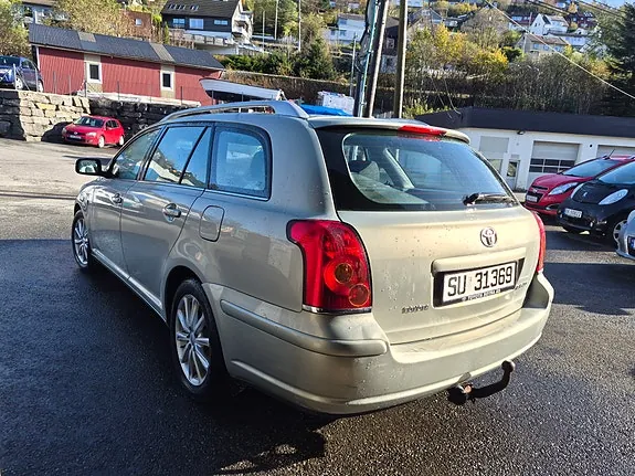 Toyota Avensis 2006 photo 5