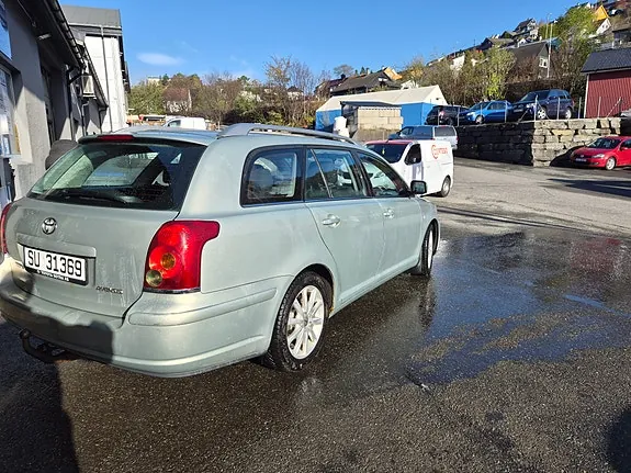 Toyota Avensis 2006 photo 4