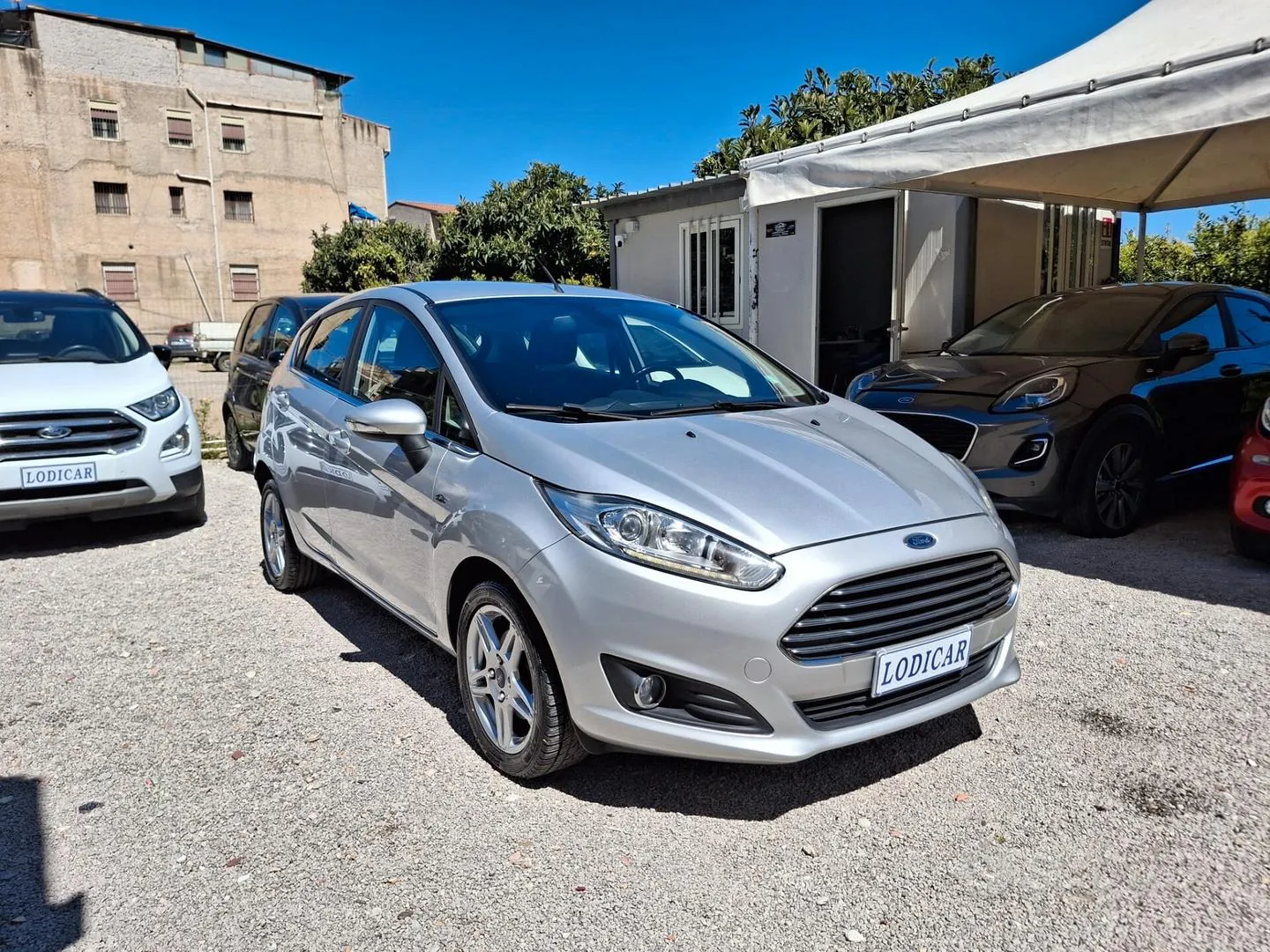 Ford Fiesta 2013 photo 2