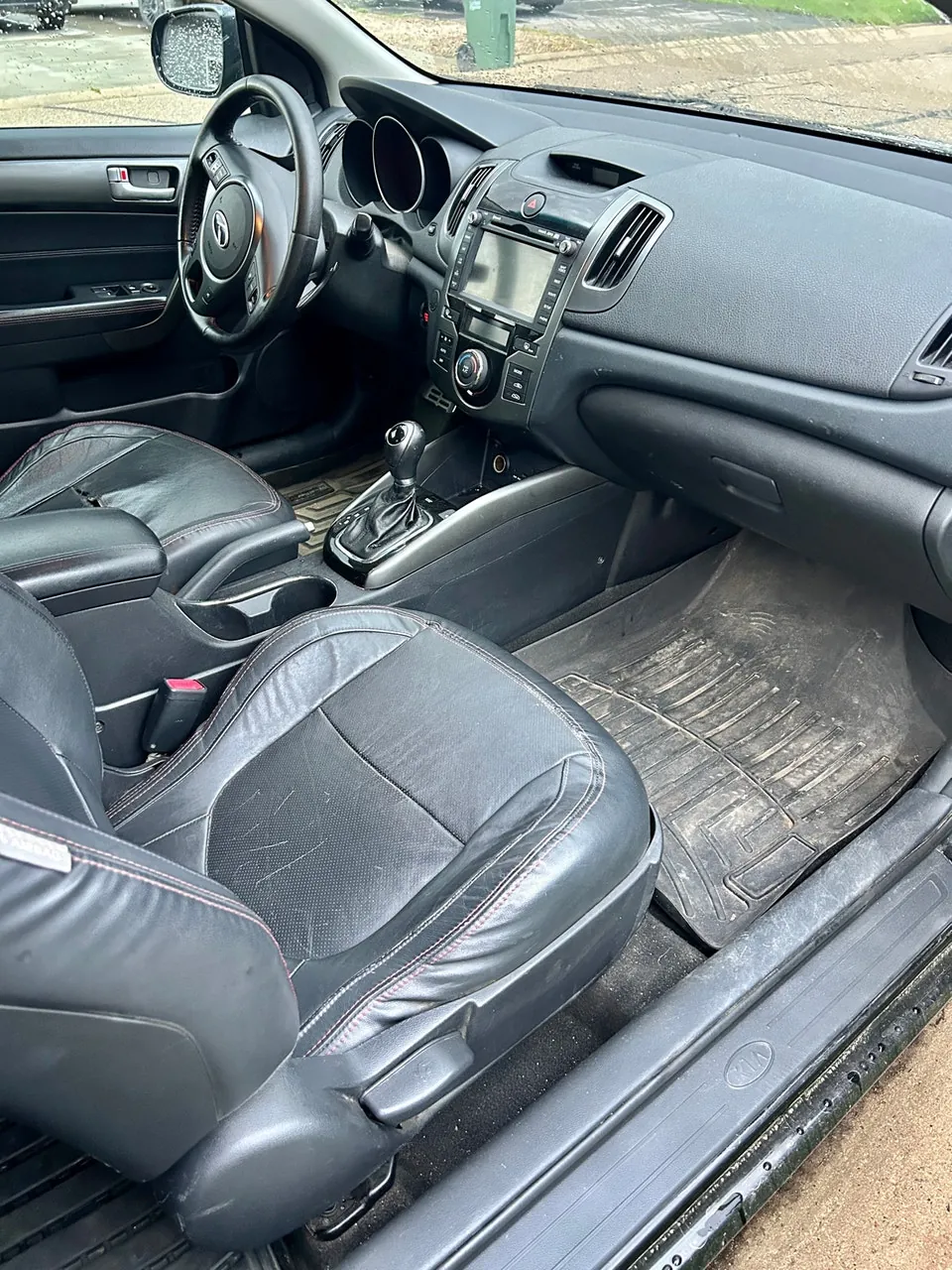 Kia Forte 2011 photo 5