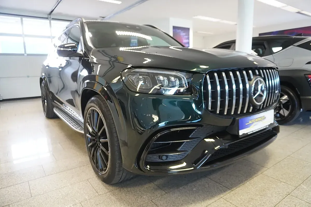Mercedes-Benz Gls-Class 2024 photo 3