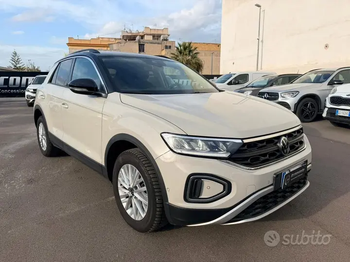 Volkswagen T-Roc 2022 photo 3