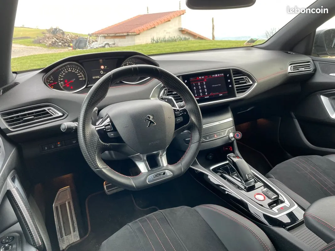 Peugeot 308 2019 photo 3
