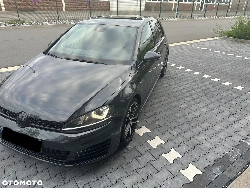 Volkswagen Golf 2015 photo 2