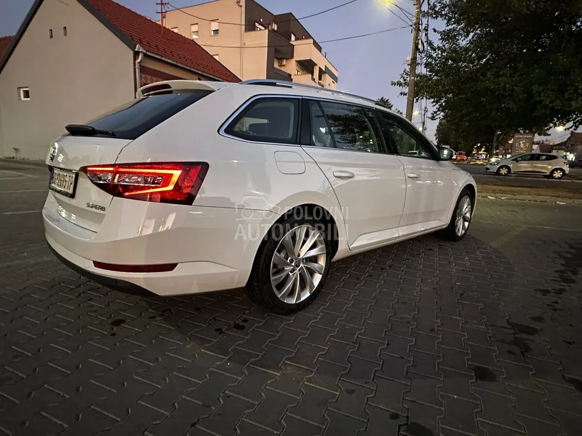 Skoda Superb 2016 photo 5
