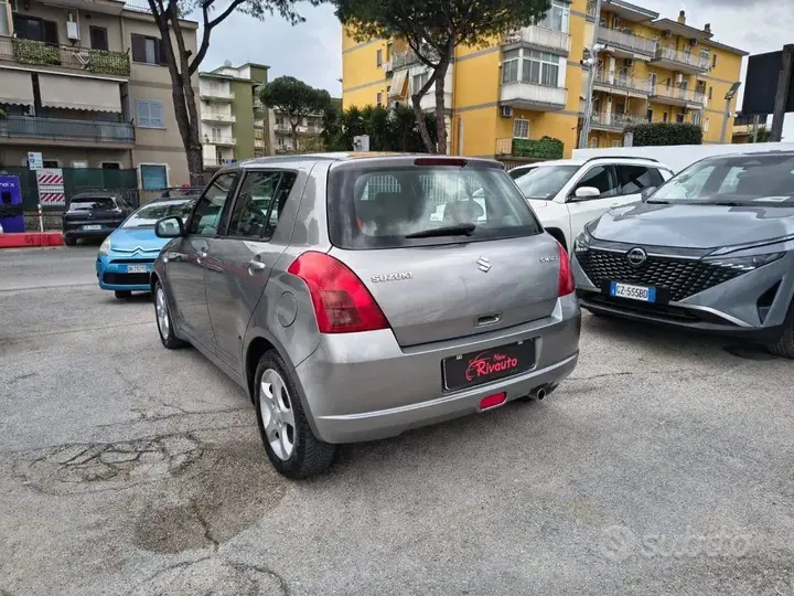 Suzuki Swift 2007 photo 5