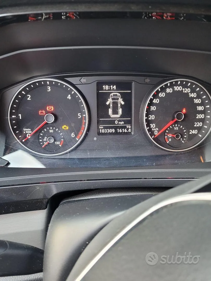 Volkswagen Multivan 2016 photo 3