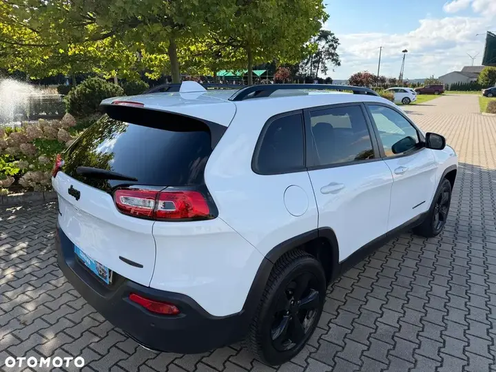 Jeep Cherokee 2018 photo 3