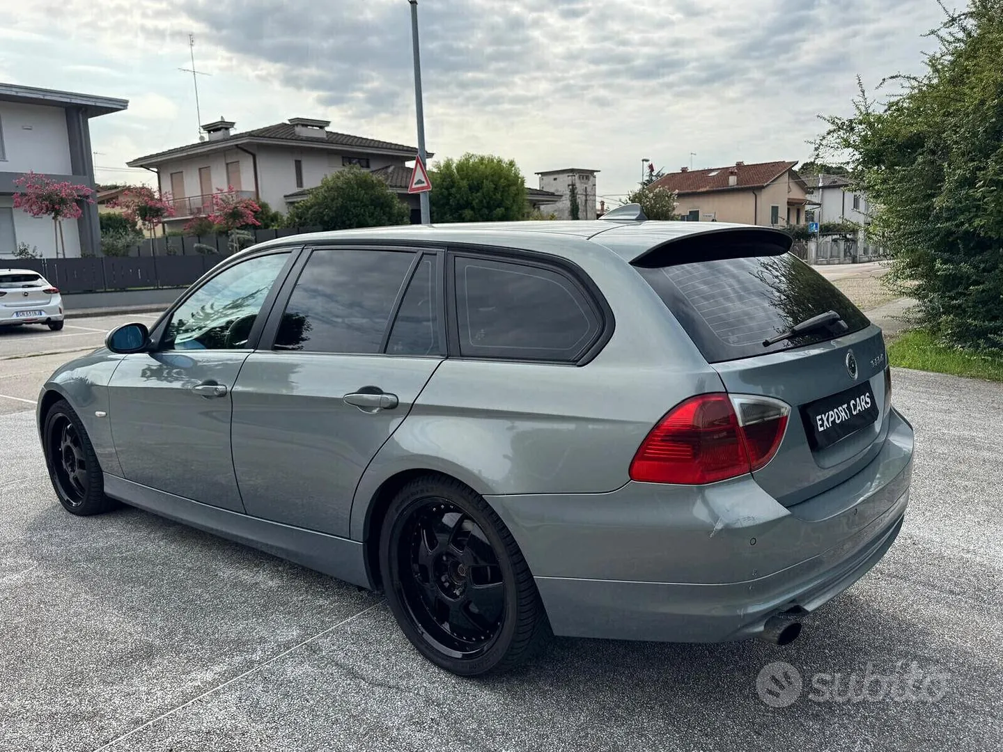BMW 320D Touring 2013 photo 5