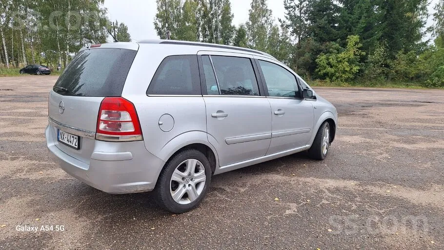 Opel Zafira 2009 photo 4