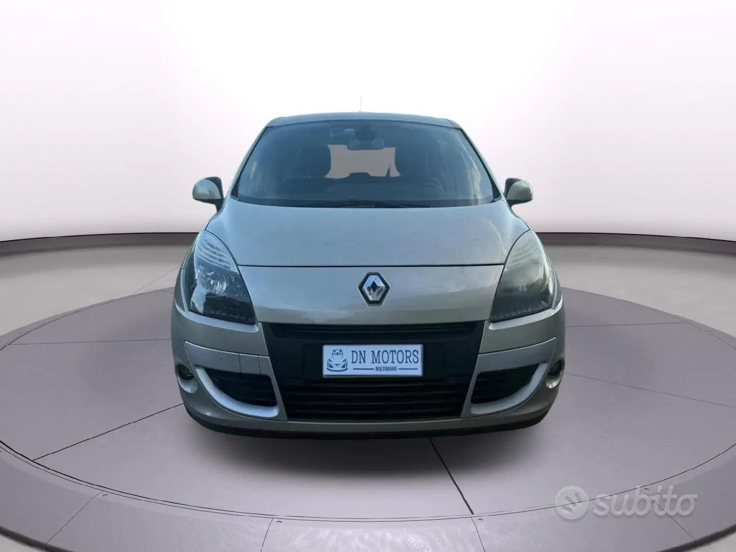 Renault Scenic 2012 photo 5