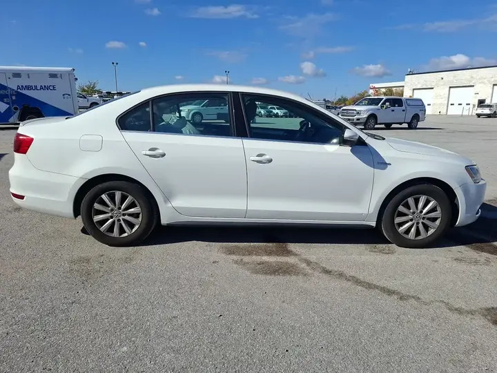 Volkswagen Jetta 2013 photo 4