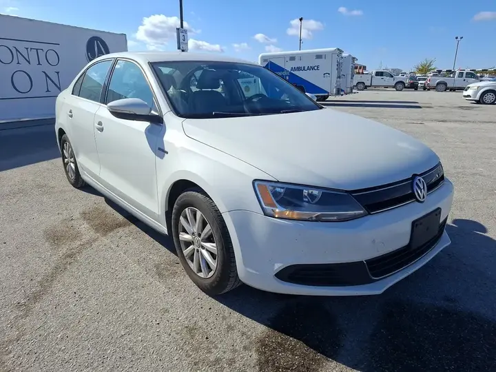 Volkswagen Jetta 2013 photo 3