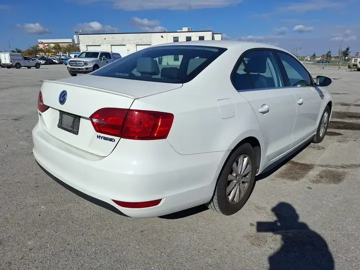 Volkswagen Jetta 2013 photo 5