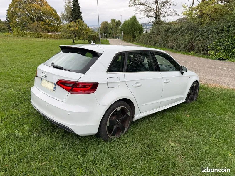 Audi A3 2014 photo 2