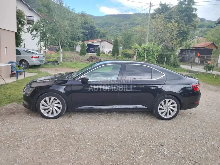 Skoda Superb 2015 photo 3