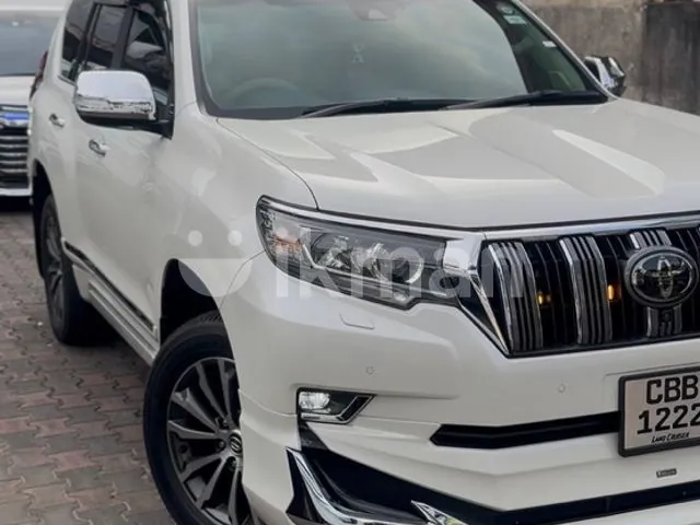 Toyota Land Cruiser Prado 2018 photo 3