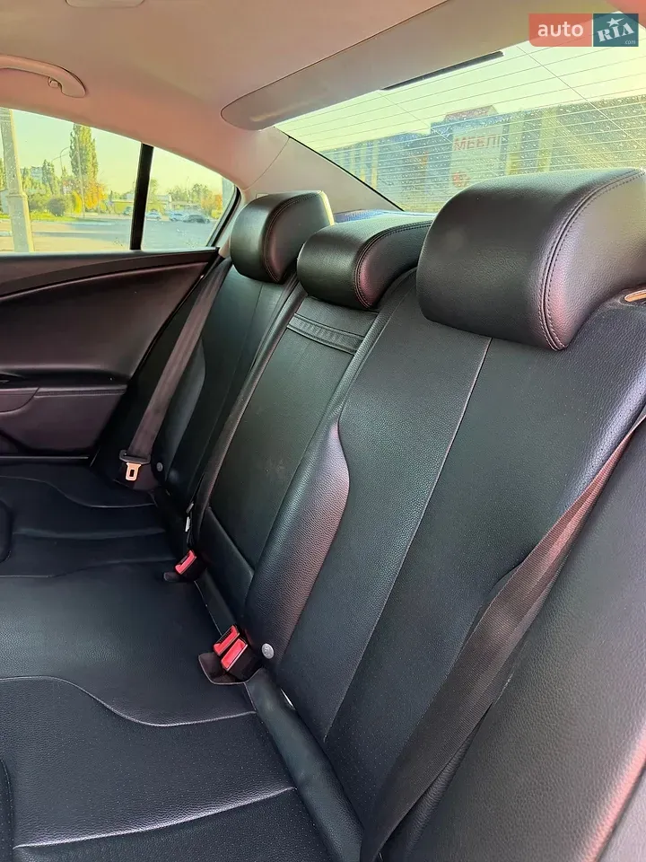 Volkswagen Passat 2009 photo 2