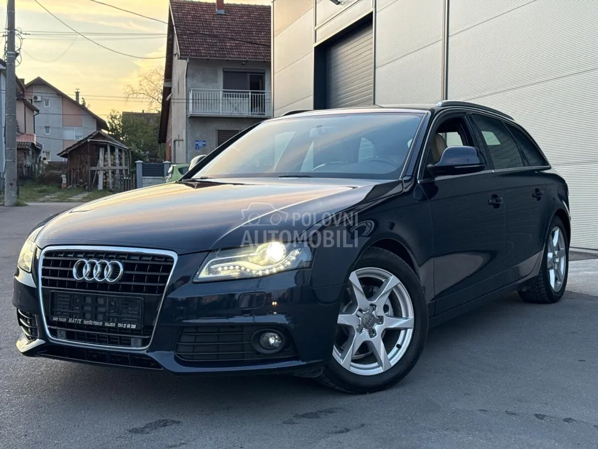 Audi A4 2009 photo 2