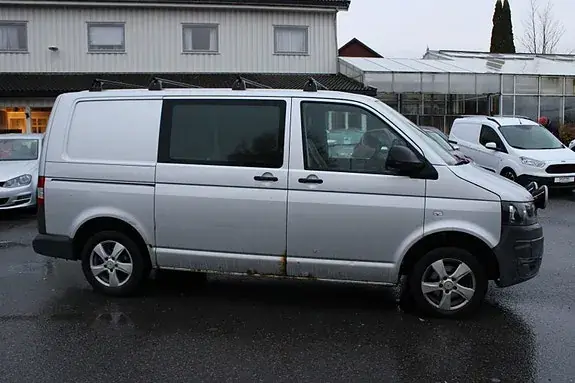 Volkswagen Transporter 2011 photo 2