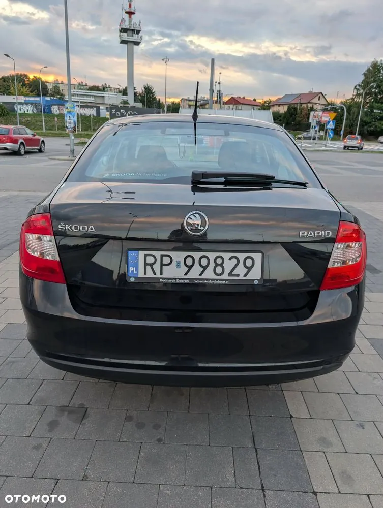 Skoda Rapid 2014 photo 4