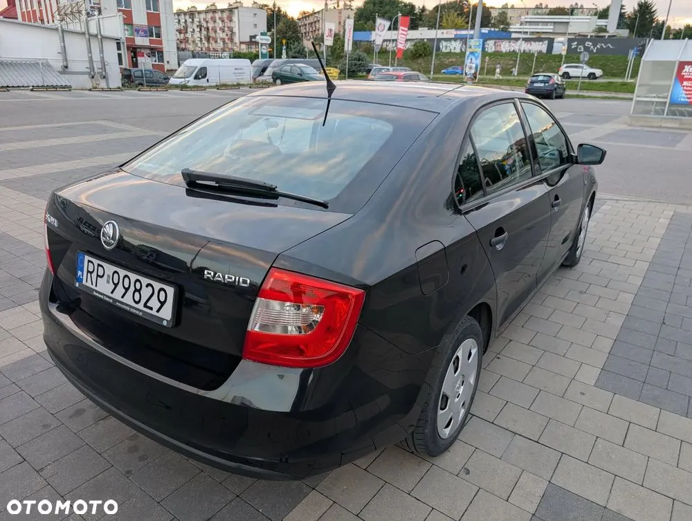 Skoda Rapid 2014 photo 3