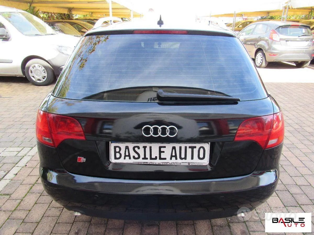 Audi A4 Avant 2010 photo 4