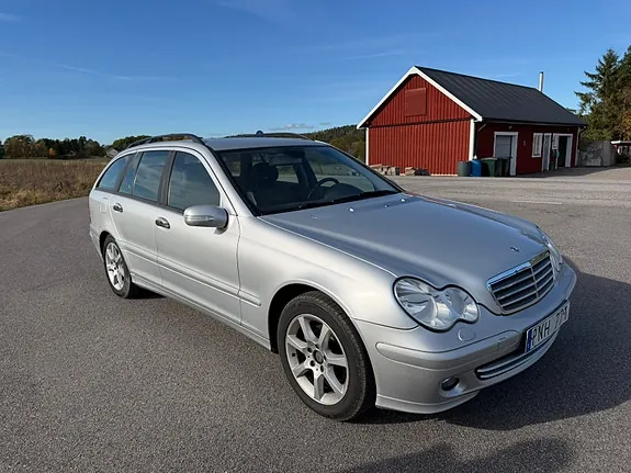 Mercedes-Benz C180