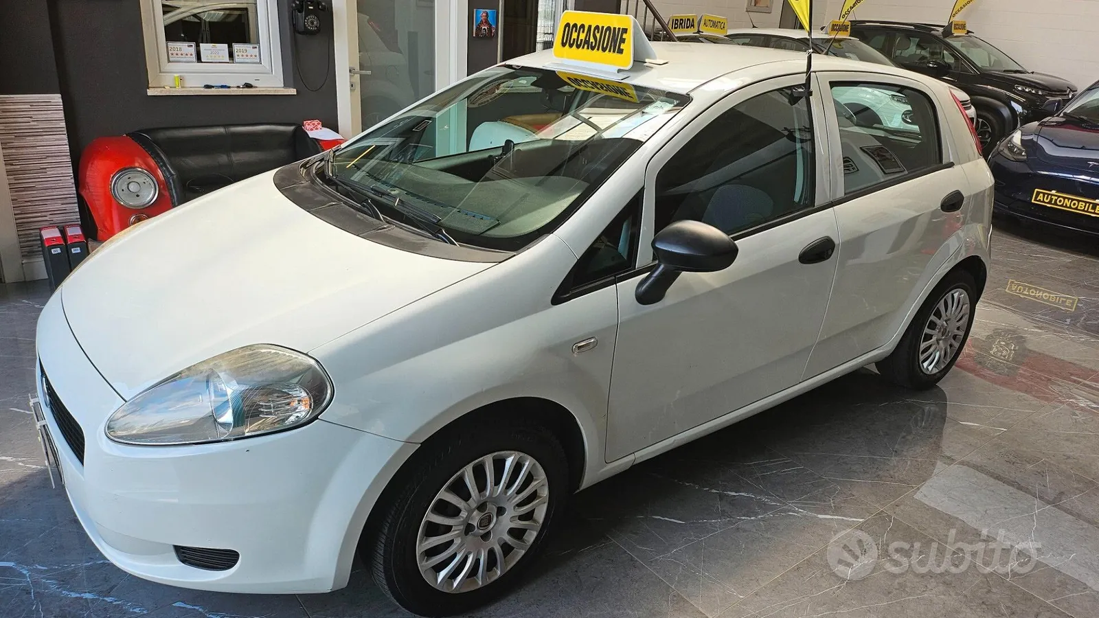 Fiat Grande Punto 2011 photo 4