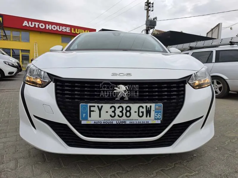 Peugeot 208 2021 photo 2