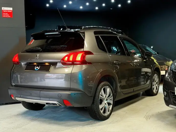 Peugeot 2008 2018 photo 2