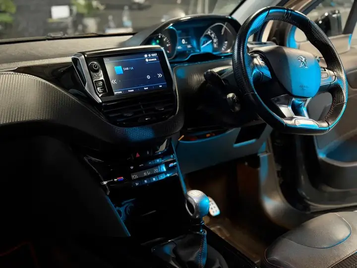 Peugeot 2008 2018 photo 3
