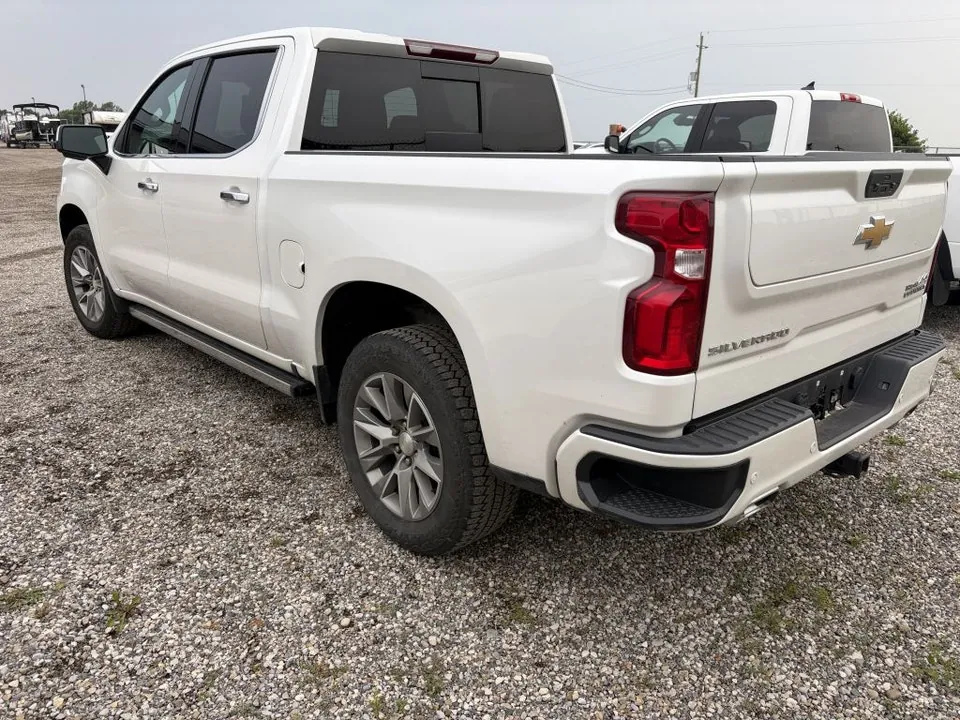 Chevrolet Silverado High Country 2022 photo 2