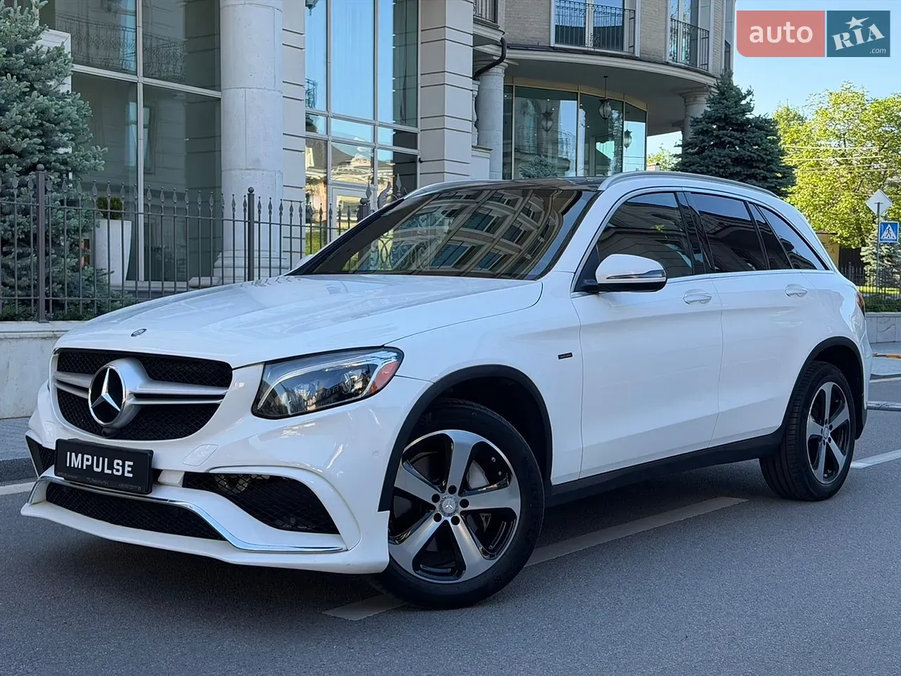Mercedes-Benz Glc-Class 2016 photo 2