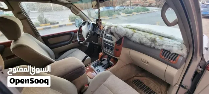 Toyota Land Cruiser 2004 photo 3