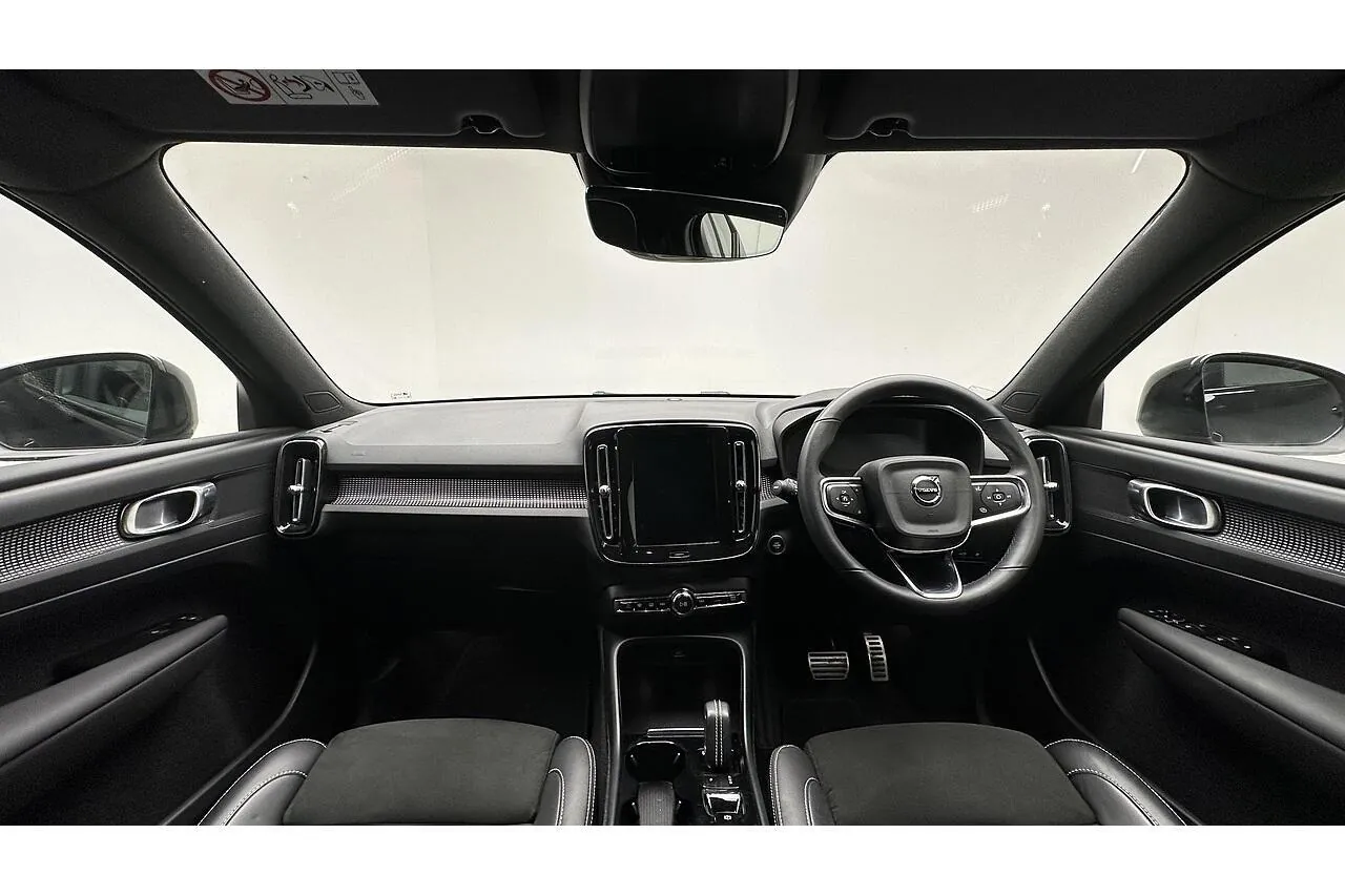 Volvo Xc40 2022 photo 2