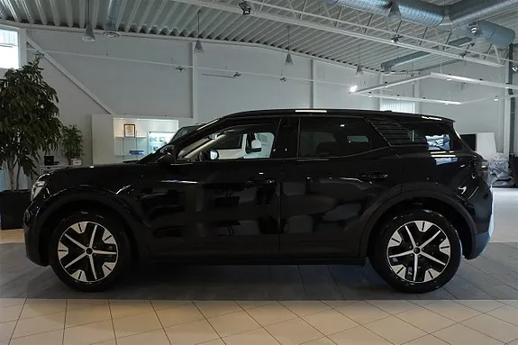 Ford Explorer 2026 photo 3