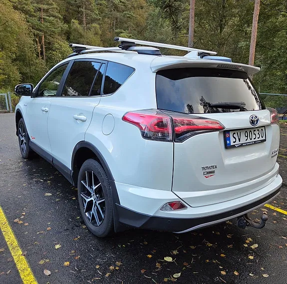 Toyota Rav4 2018 photo 2