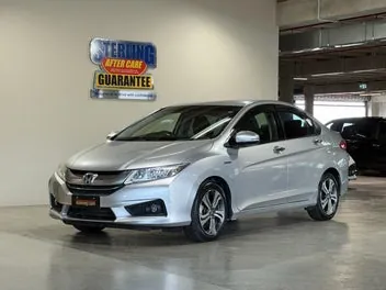 Honda Grace 2015 photo 4