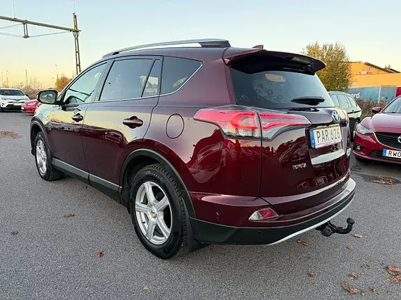 Toyota Rav4 2016 photo 3