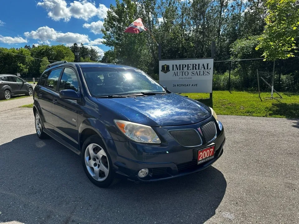 Pontiac Vibe 2007 photo 2